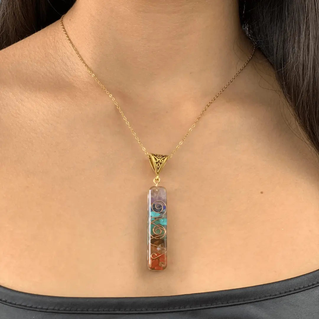 Orgonita Rectangular 7 chakras + cordón cuero
