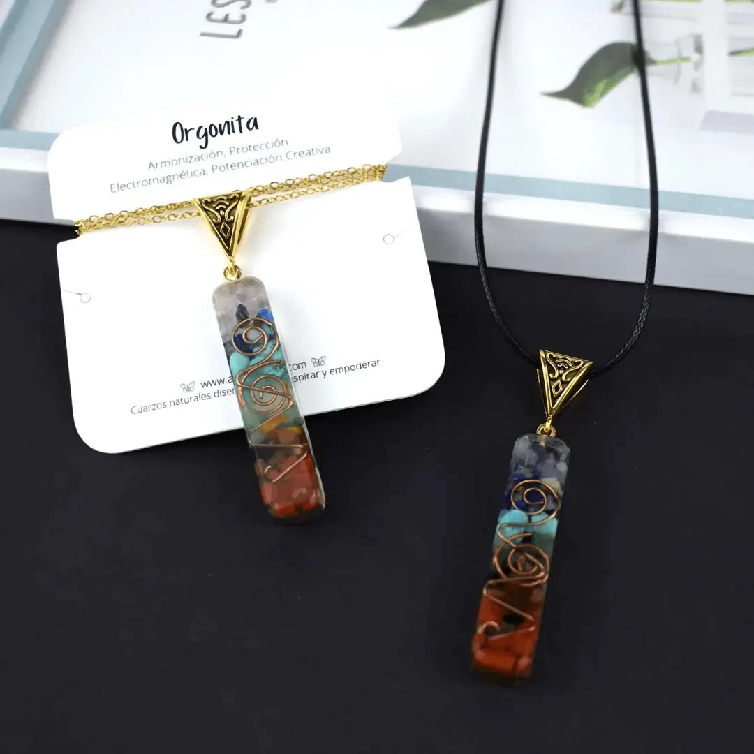Orgonita Rectangular 7 chakras + cordón cuero